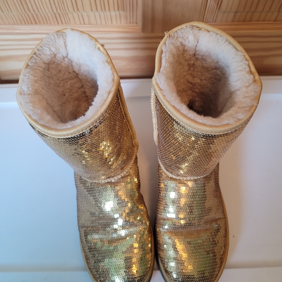 sparkly gold boots